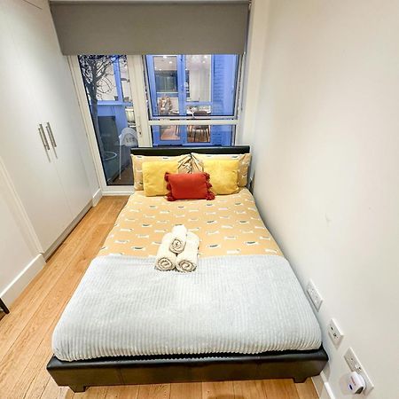 Chic 3 Bedroom Flat With Private Terrace In Holloway Near Finsbury Park Londyn Zewnętrze zdjęcie