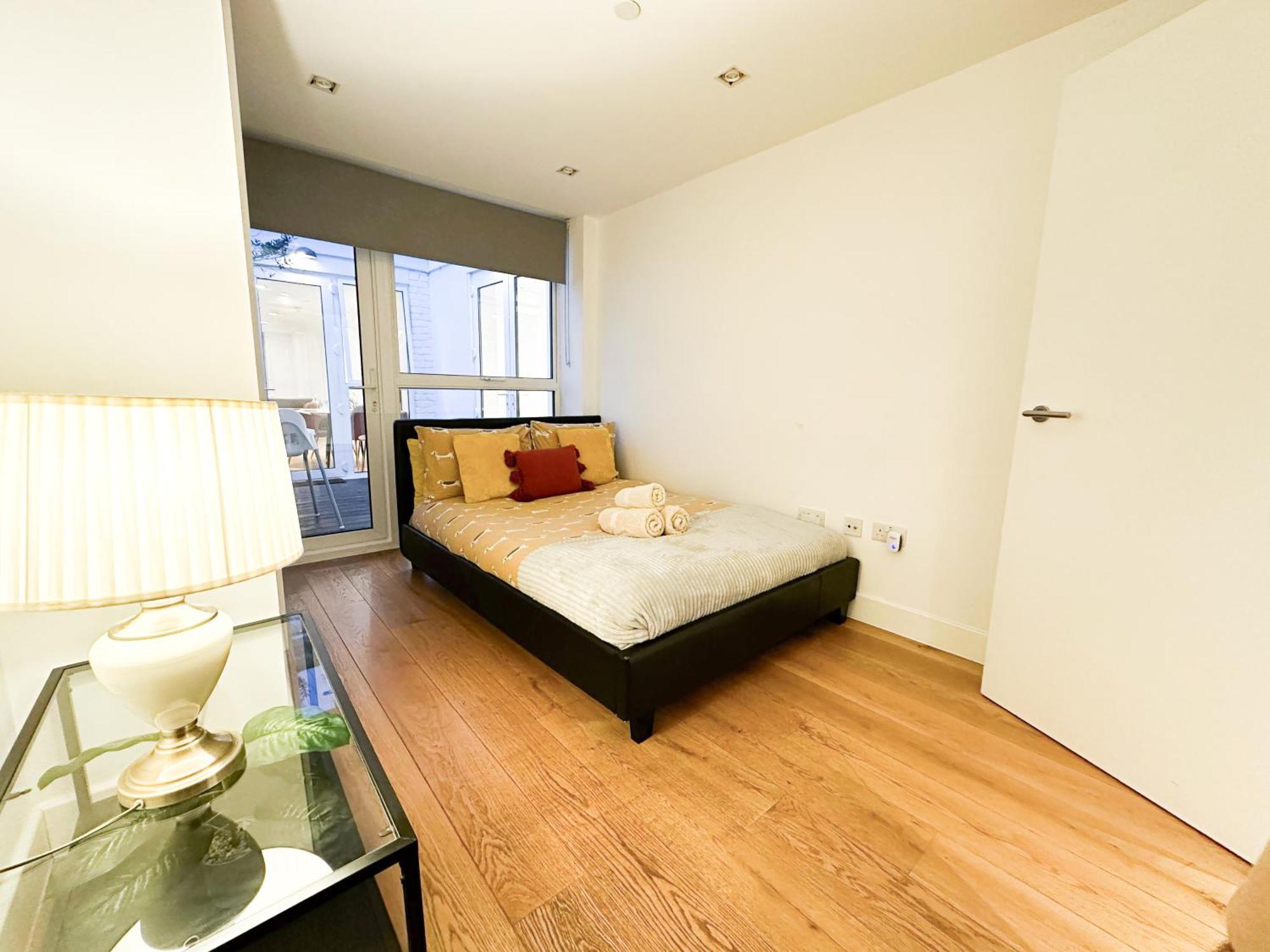 Chic 3 Bedroom Flat With Private Terrace In Holloway Near Finsbury Park Londyn Zewnętrze zdjęcie