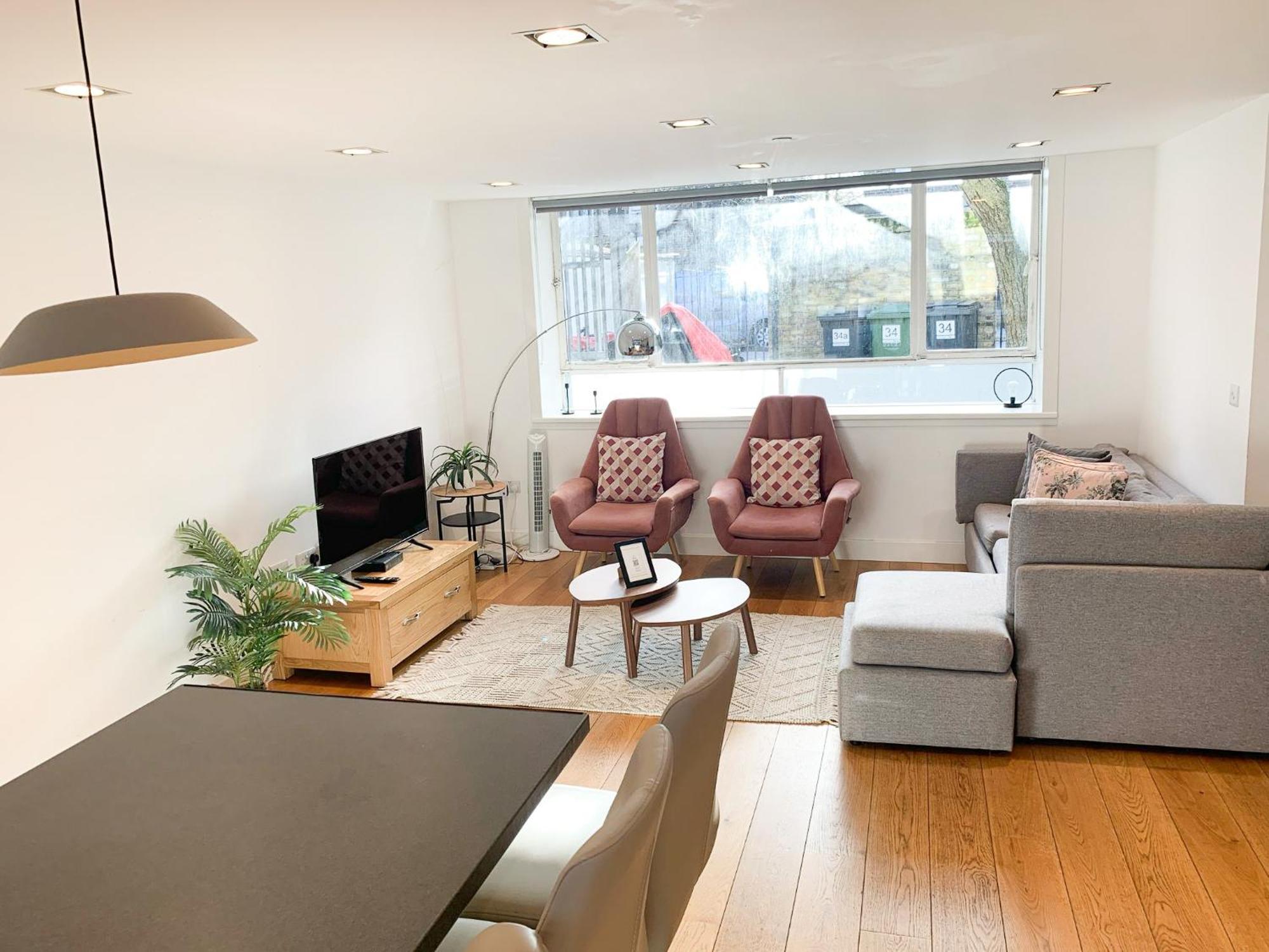Chic 3 Bedroom Flat With Private Terrace In Holloway Near Finsbury Park Londyn Zewnętrze zdjęcie